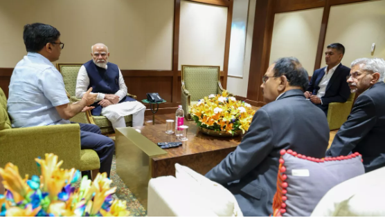 आतंकियों पर एक्शन की तैयारी, दिल्ली पहुंचे पीएम मोदी; एयरपोर्ट पर ही अधिकारियों के साथ की बैठक