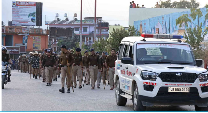 उत्तराखंड में पुलिस अलर्ट, सार्वजनिक स्थानों और बॉर्डर क्षेत्रों में चेकिंग के निर्देश