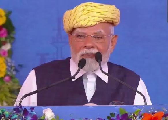 पीएम मोदी की जनसभा में आया बच्चा आचानक फूट-फूटकर रोने लगा?