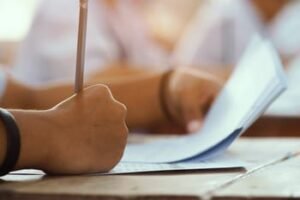 Uttarakhand Board Exam: 21 फरवरी से 20 मार्च तक होंगी 10वीं-12वीं की परीक्षाएं, यहां देखिए पूरी डेटशीट.